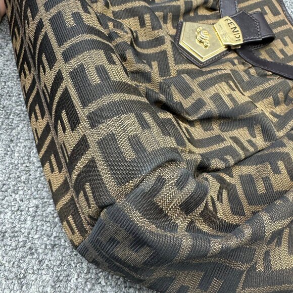 Authentic Fendi Leather Tote Bag lux318-110425 - Picture 10 of 15